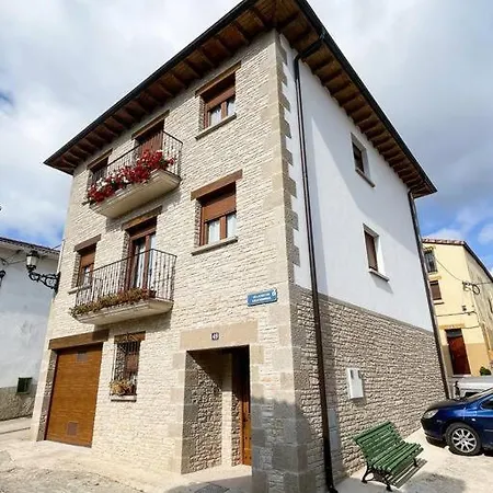 Casa Zunbeltz De 3 Habitaciones En Plena Montana Lezáun Exterior foto