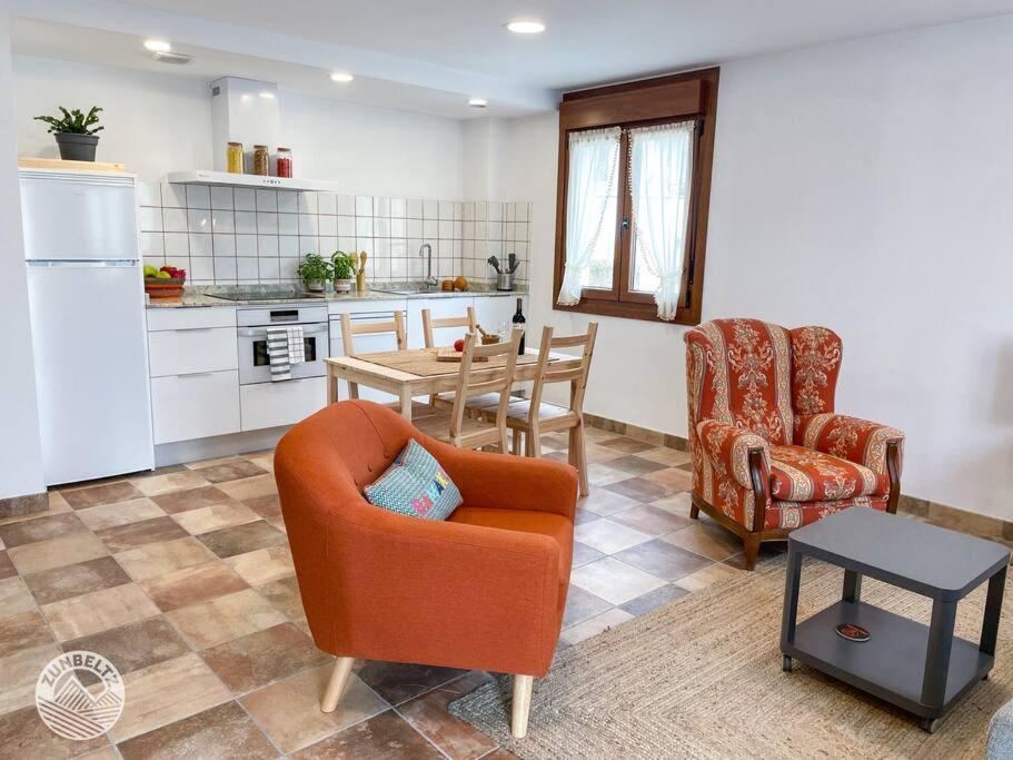 Casa Zunbeltz De 3 En Plena Montana Apartment Lezaun
